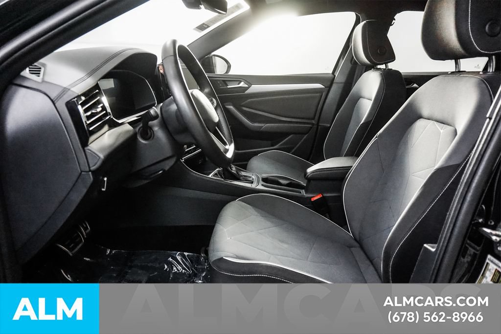 Used 2025 Volkswagen Jetta Sport FWD image 11