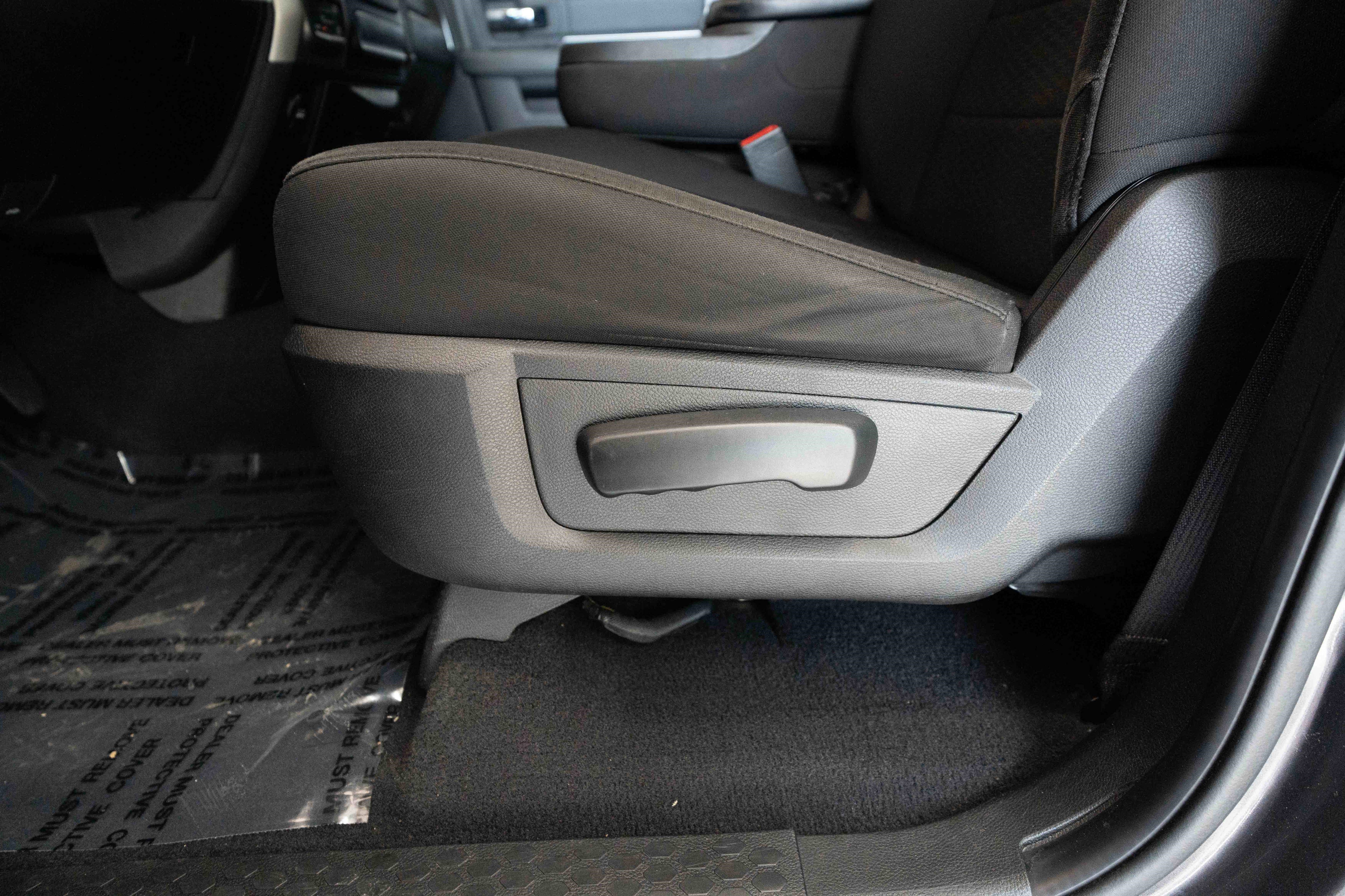 Used 2020 RAM 1500 Classic Warlock AWD/4WD image 12