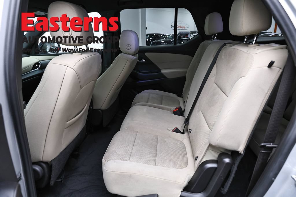 Used 2022 Chevrolet Traverse LS AWD/4WD image 21