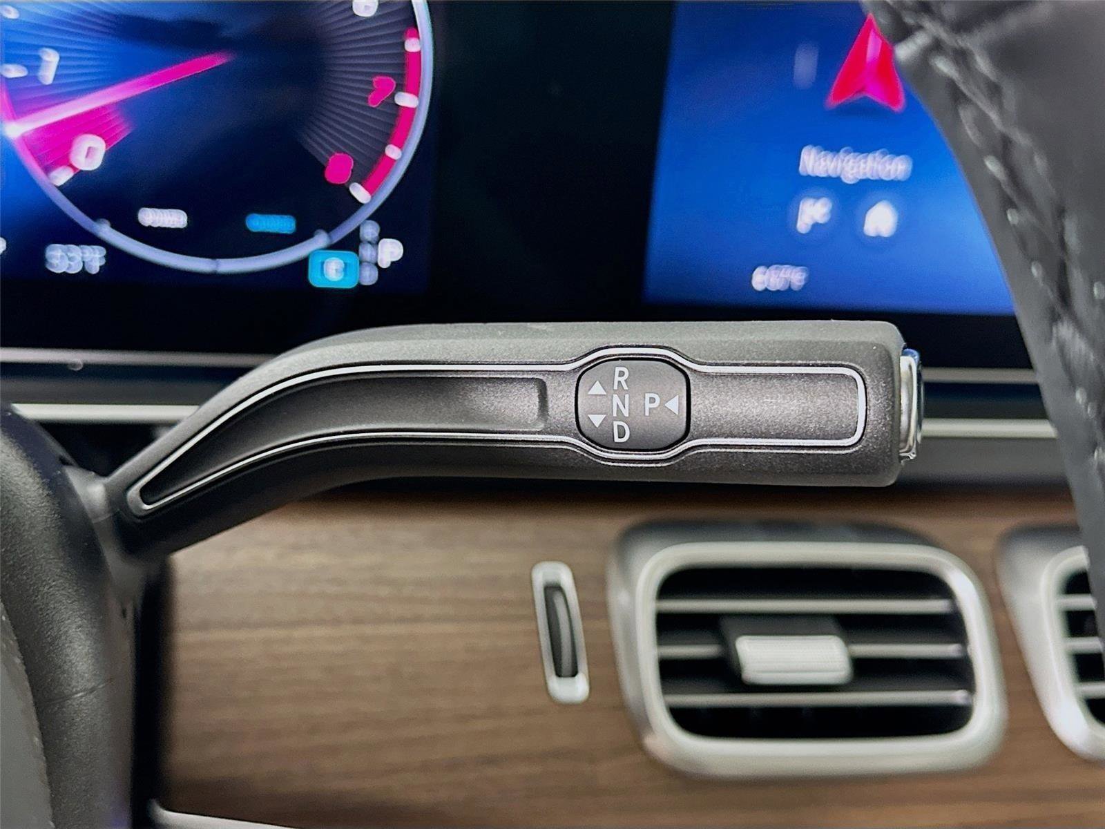 Used 2026 Mercedes-Benz GLS 450 4MATIC image 21