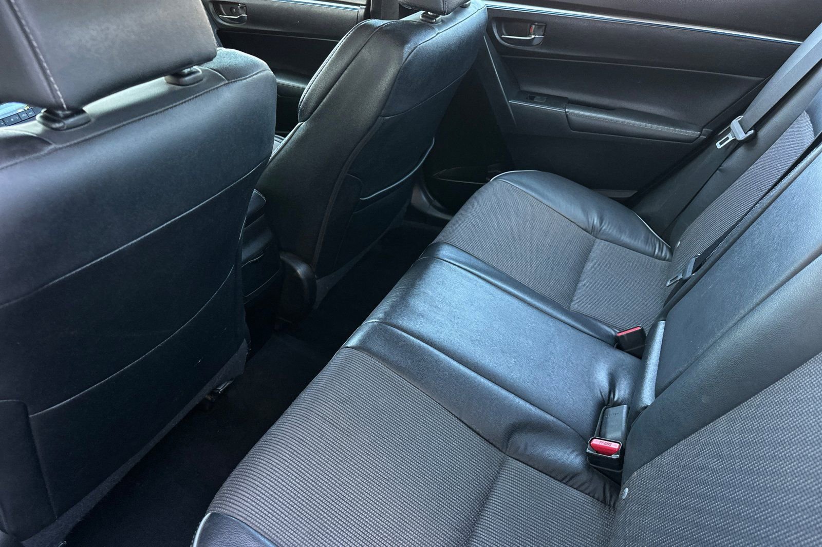 Used 2016 Toyota Corolla S FWD image 12