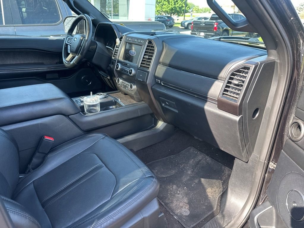 Used 2020 Ford Expedition Limited w/ Equipment Group 302A AWD/4WD image 23
