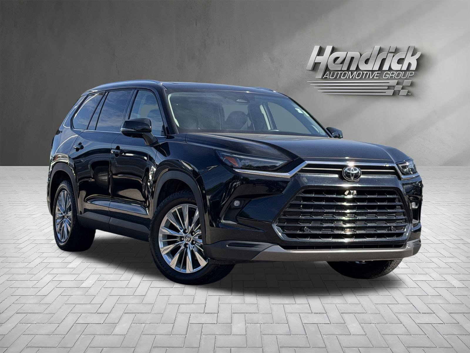 Used 2024 Toyota Grand Highlander AWD image 2