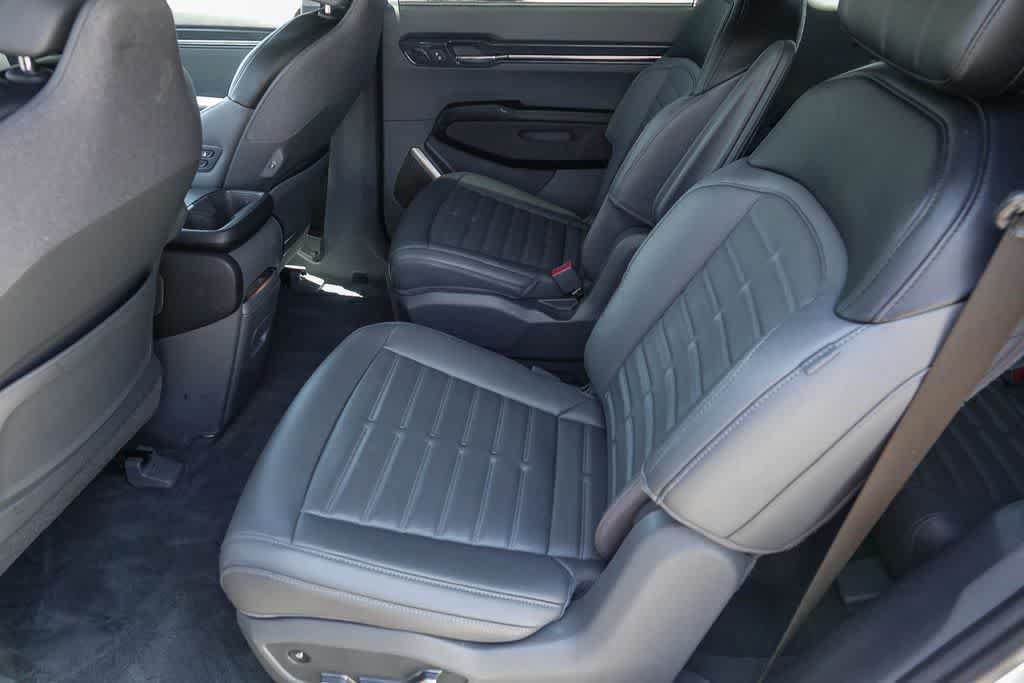 Certified 2024 Kia EV9 Land AWD/4WD image 17