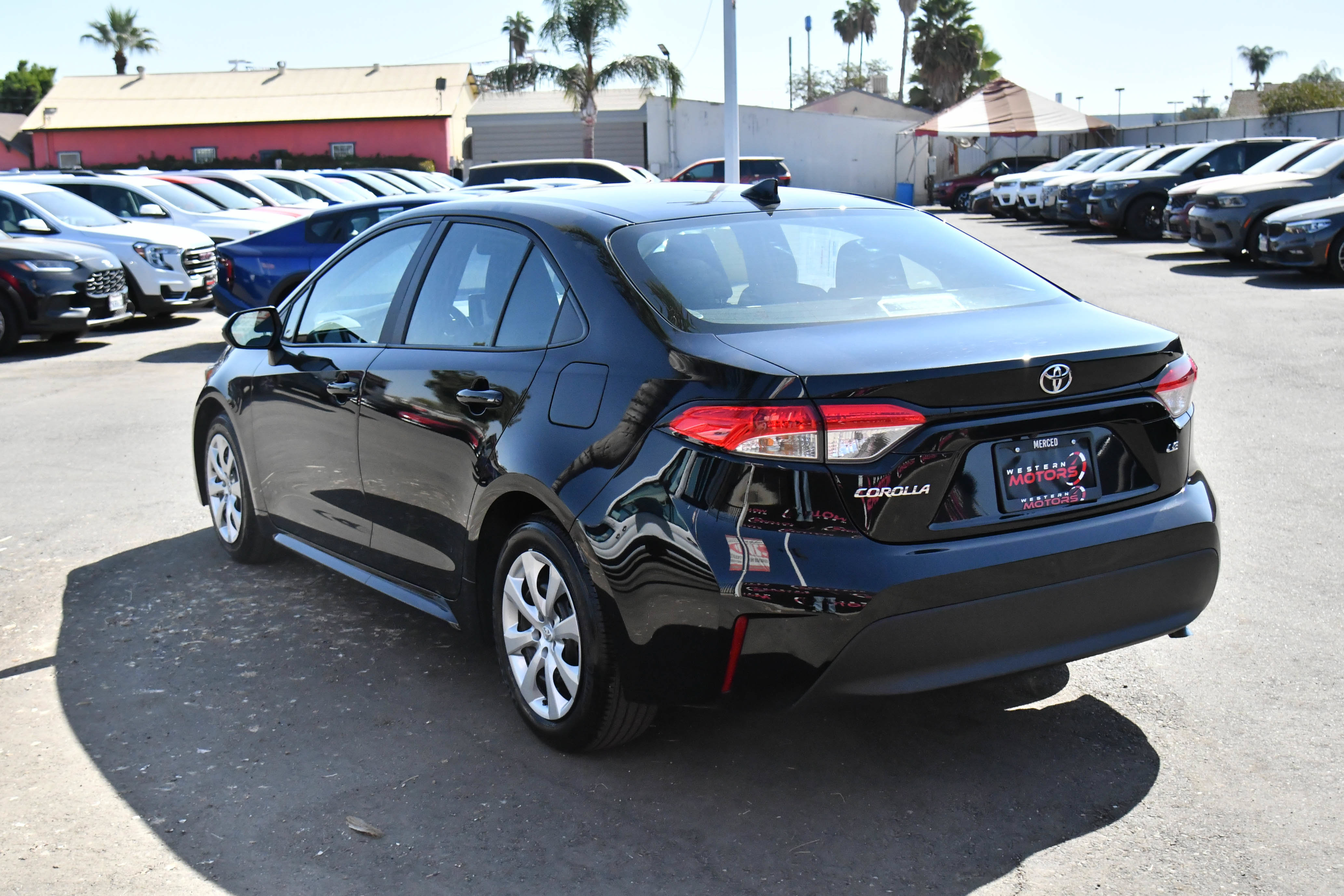 Used 2025 Toyota Corolla LE FWD image 6