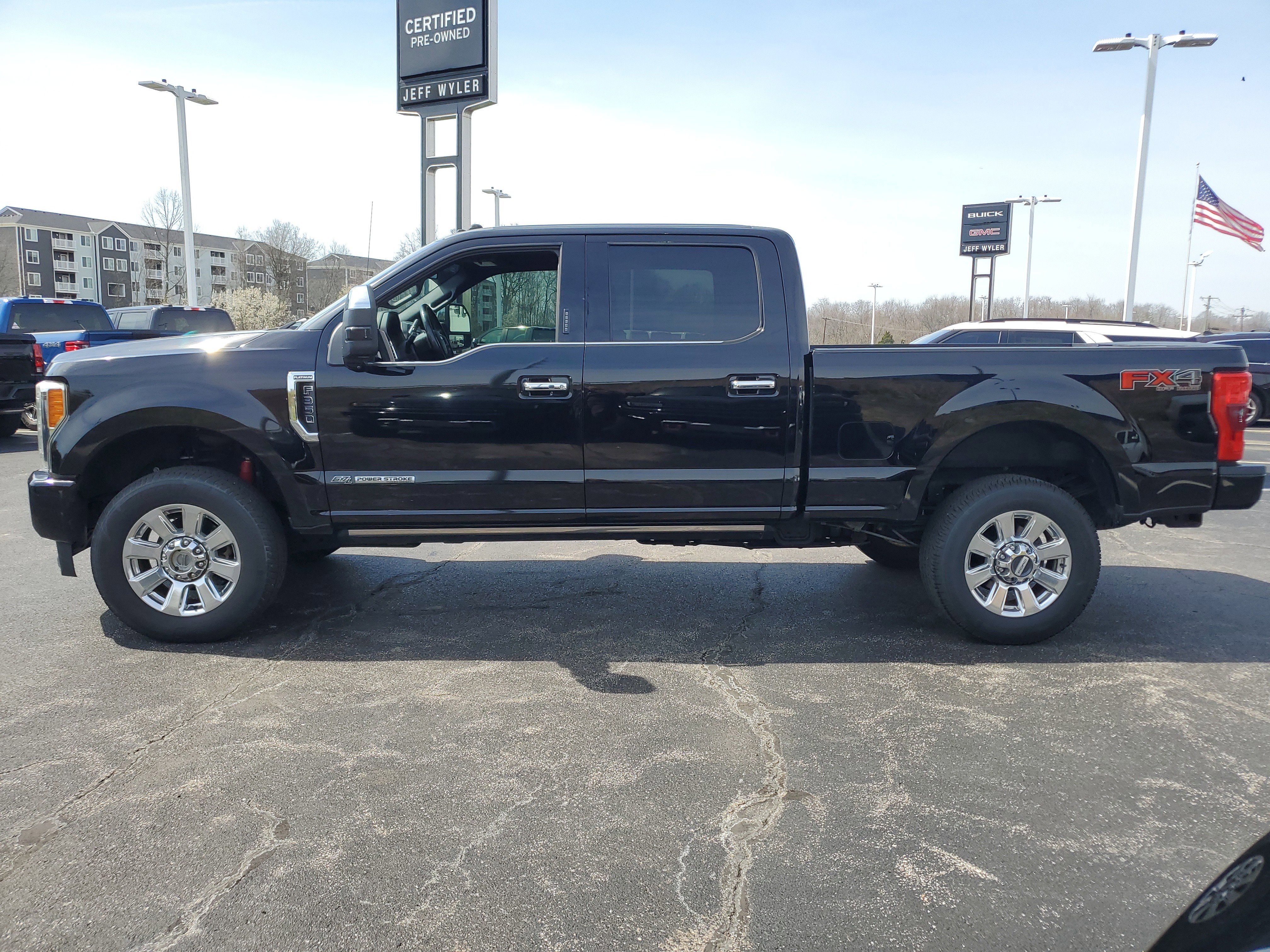 Used 2017 Ford F350 Platinum w/ Platinum Ultimate Package image 8