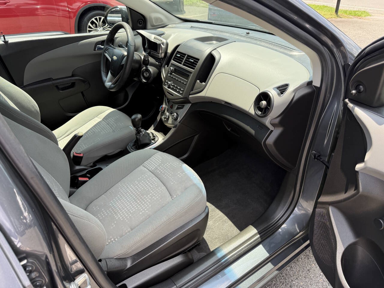 Used 2012 Chevrolet Sonic LS FWD image 13