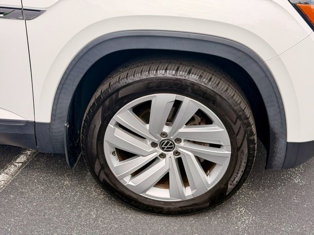 Used 2020 Volkswagen Atlas Cross Sport SE w/ Panoramic Sunroof Package FWD image 29