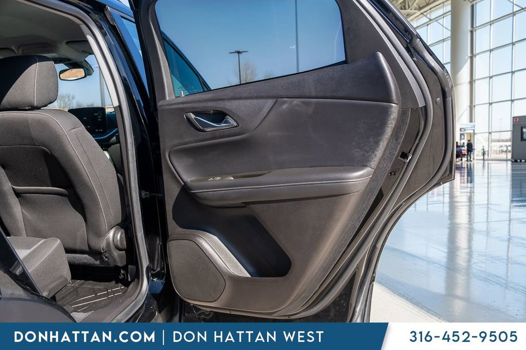 Used 2024 Chevrolet Blazer LT w/ Convenience Package FWD image 21