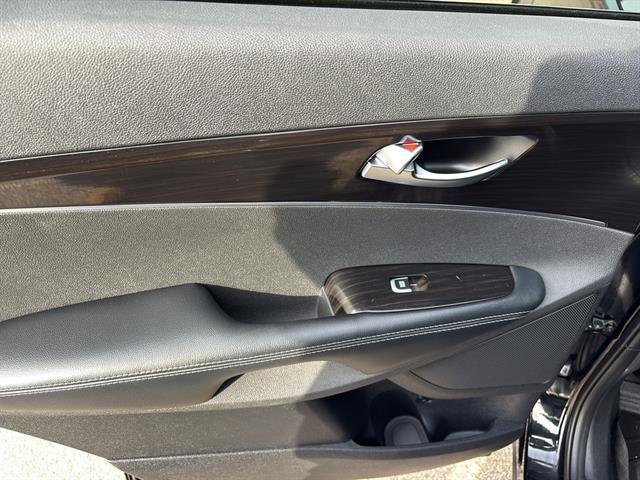 Used 2020 Kia Sorento EX image 17