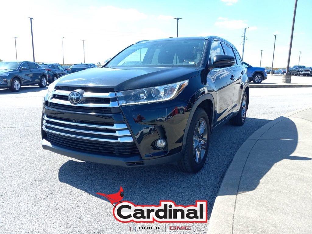 Used 2017 Toyota Highlander Limited Platinum w/ Carpet Mat Package image 16