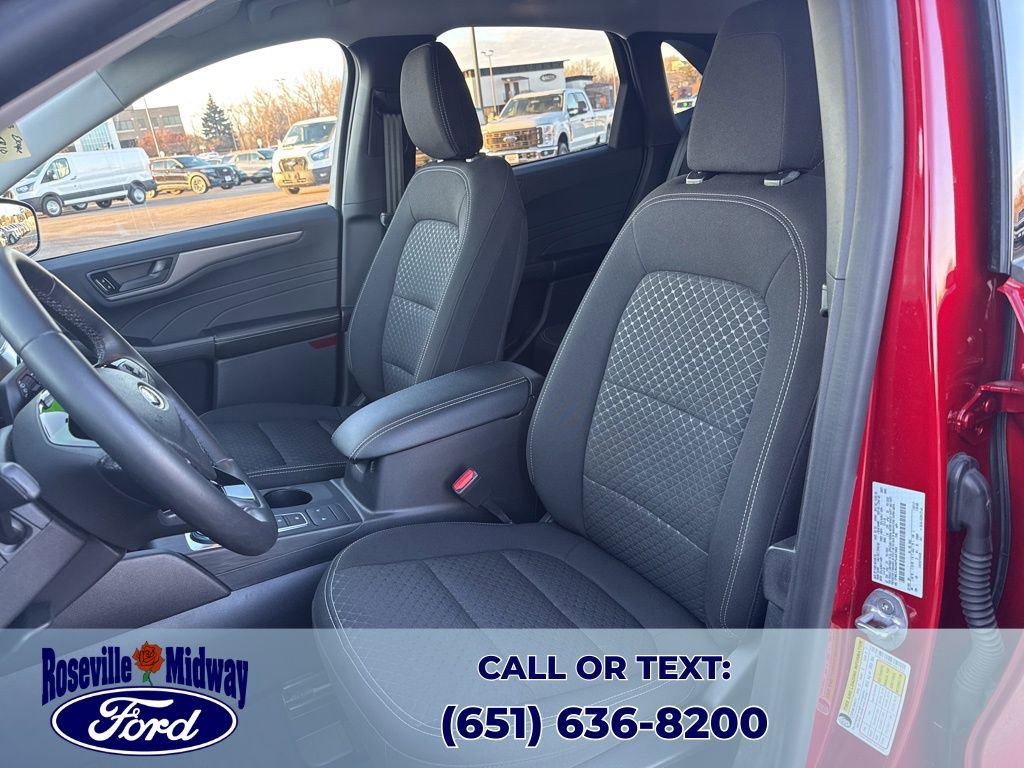 Used 2023 Ford Escape Active image 25