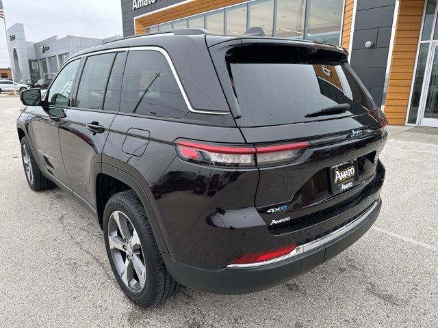 Used 2022 Jeep Grand Cherokee Limited 4xe w/ Luxury Tech Group II image 8