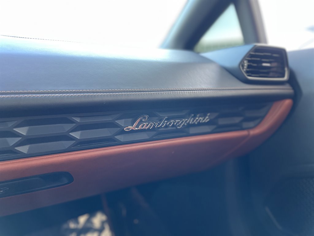 Used 2015 Lamborghini Huracan LP 610-4 image 30