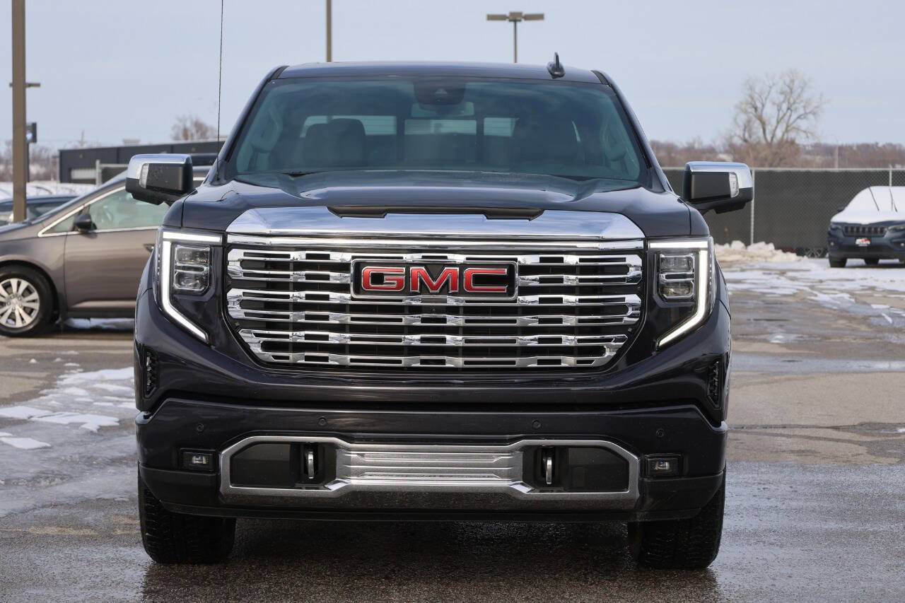 Used 2024 GMC Sierra 1500 Denali image 2