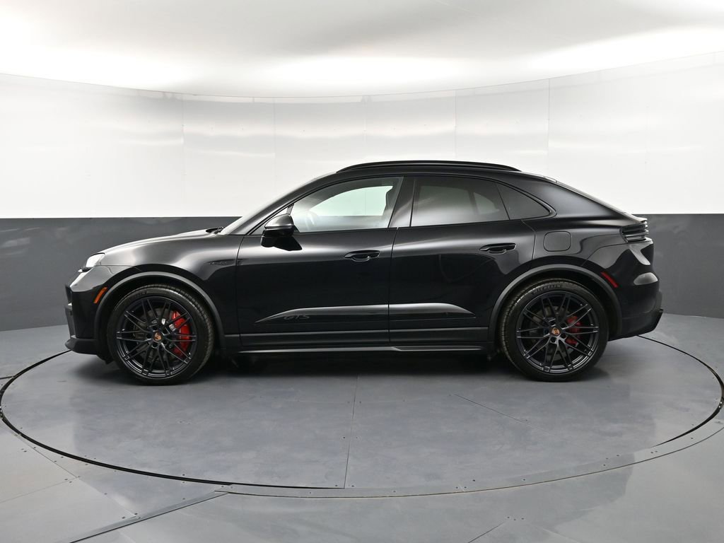 New 2026 Porsche Macan GTS Electric AWD/4WD image 2