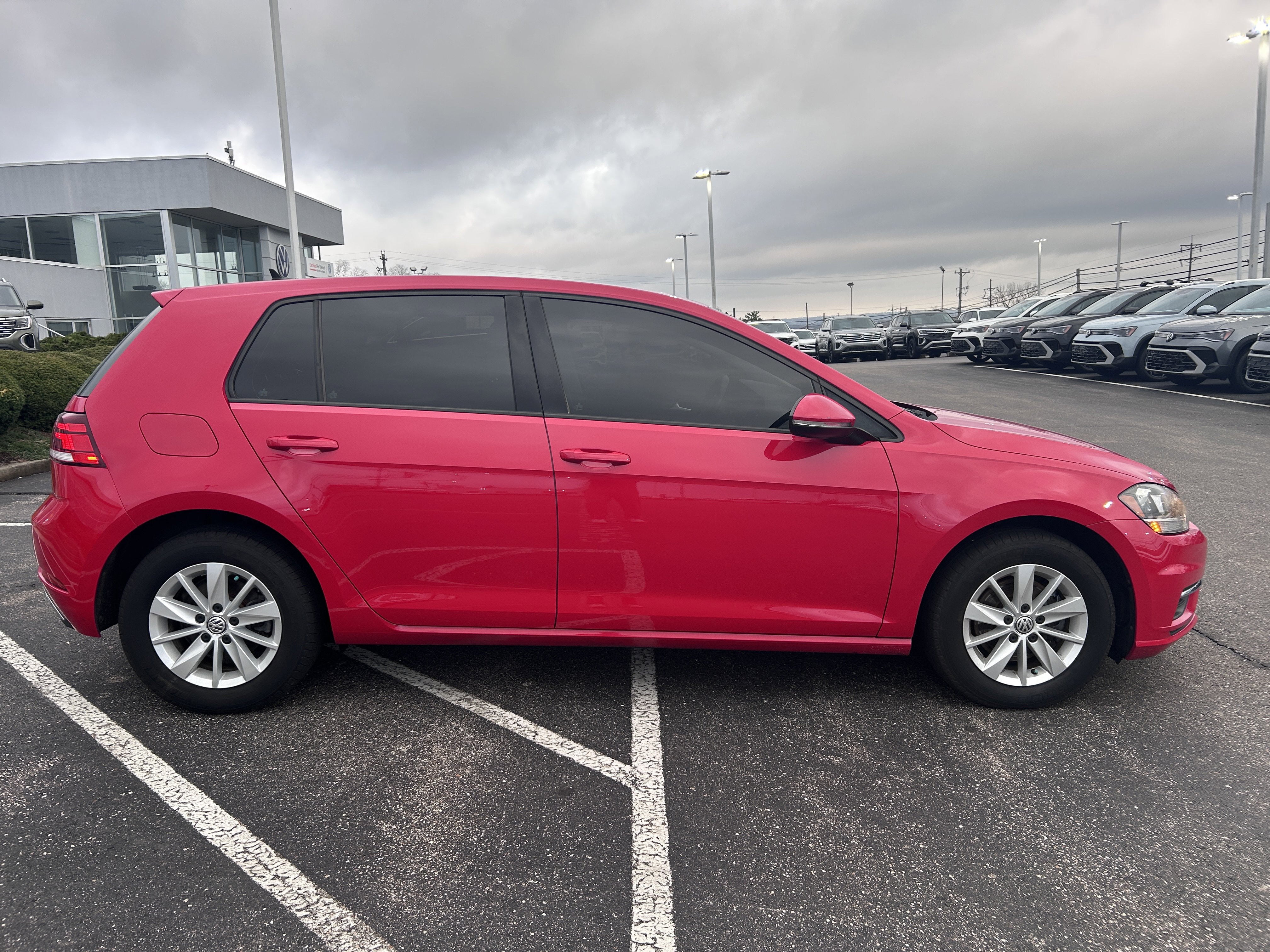 Used 2018 Volkswagen Golf S image 8