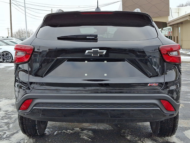 Used 2025 Chevrolet Trax RS w/ Sunroof Package image 5