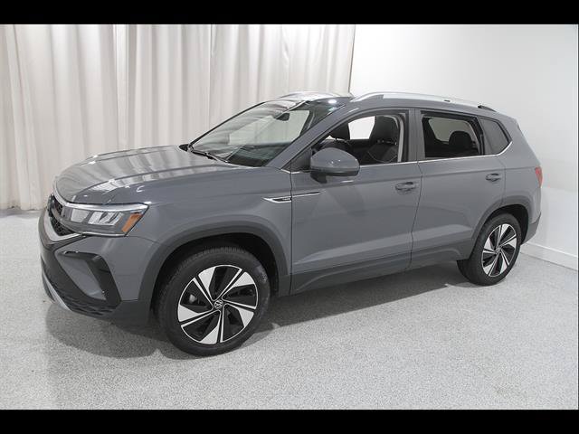 Certified 2023 Volkswagen Taos SE AWD/4WD image 3