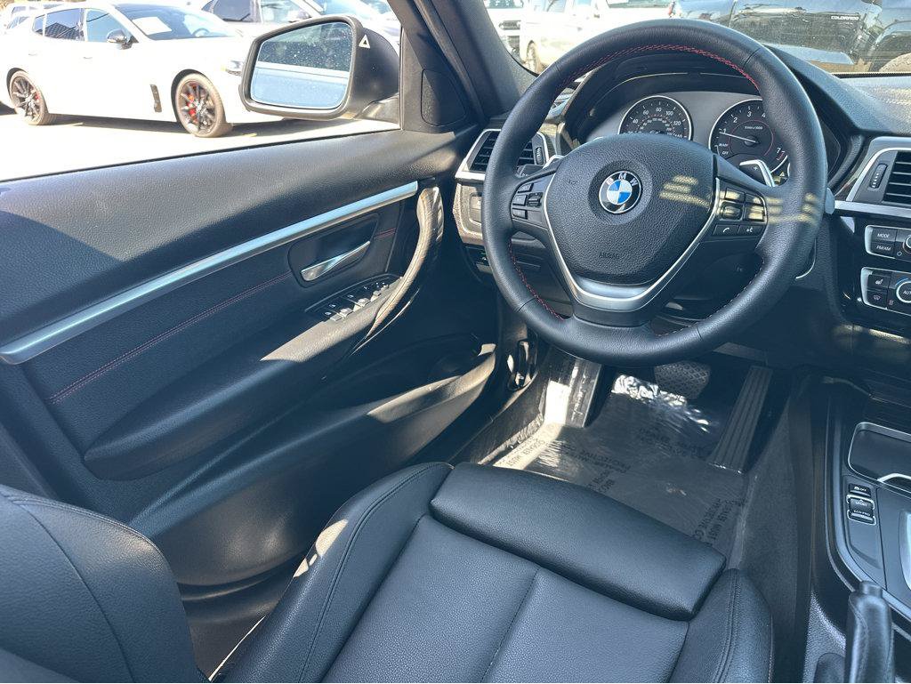 Used 2018 BMW 330i Sedan w/ Premium Package RWD image 19