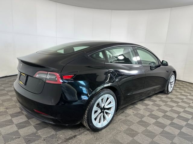 Used 2023 Tesla Model 3 Standard Range image 3