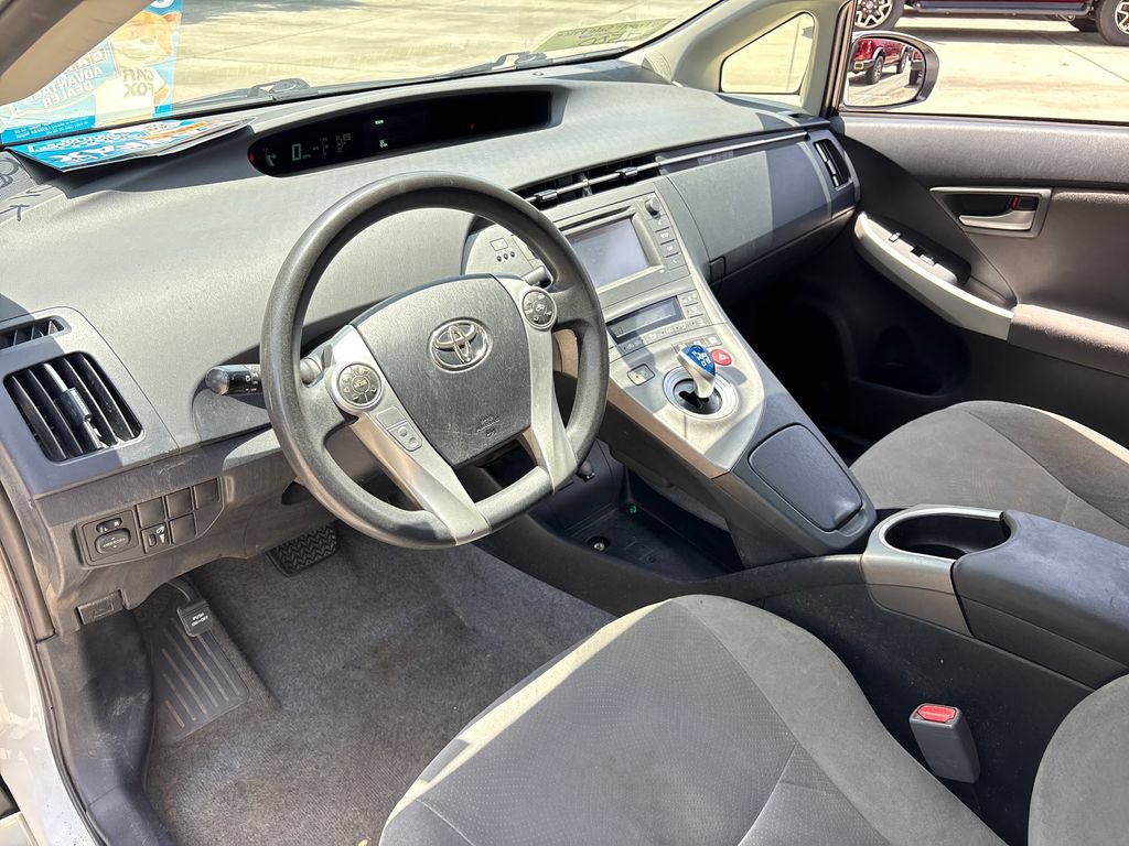 Used 2014 Toyota Prius Two FWD image 6