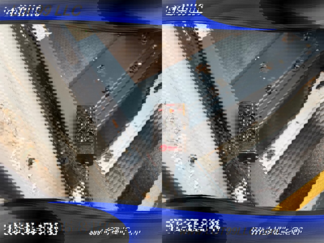 Used 2005 Ford E-150 and Econoline 150 XLT image 7