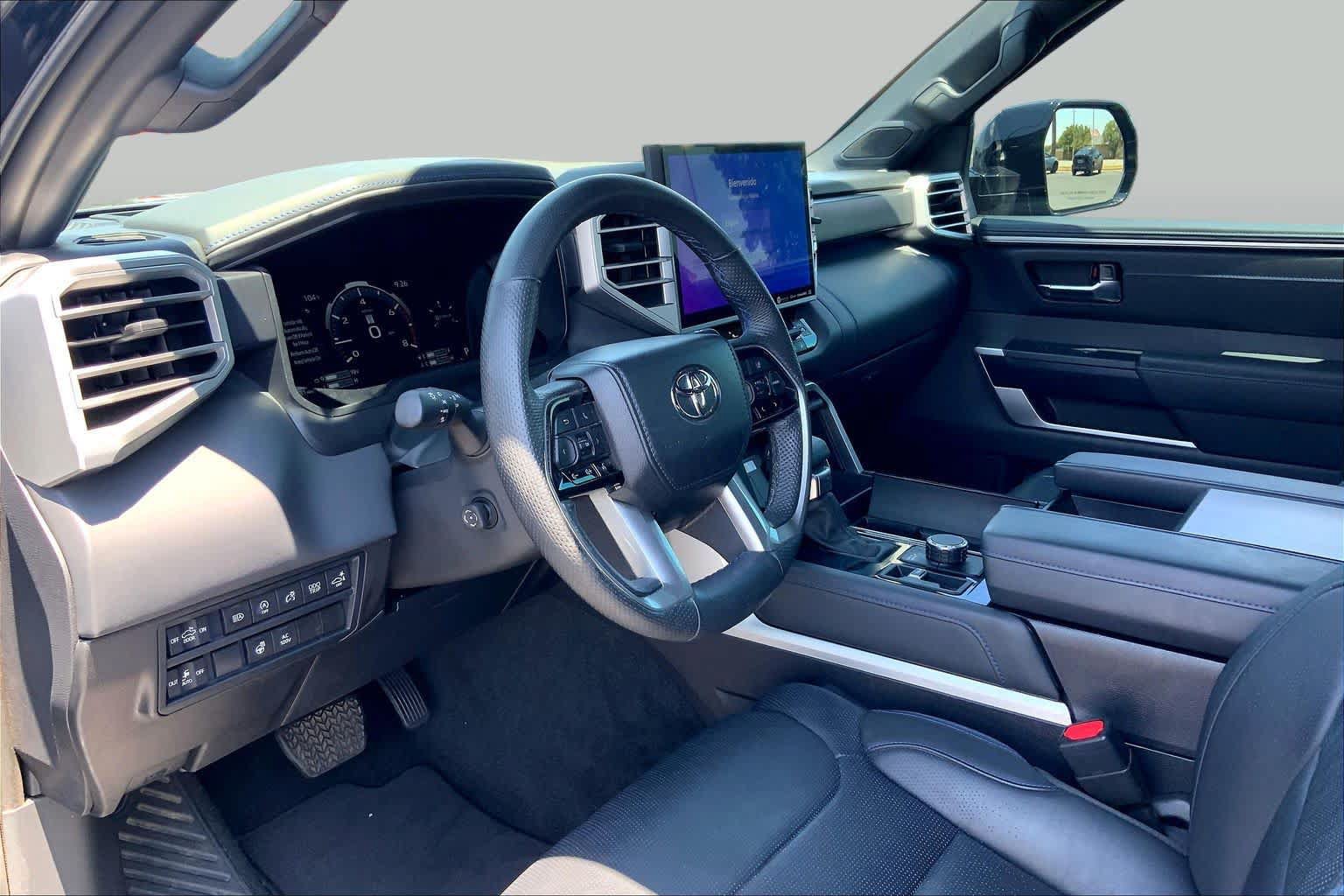 Used 2024 Toyota Tundra Platinum AWD/4WD image 18