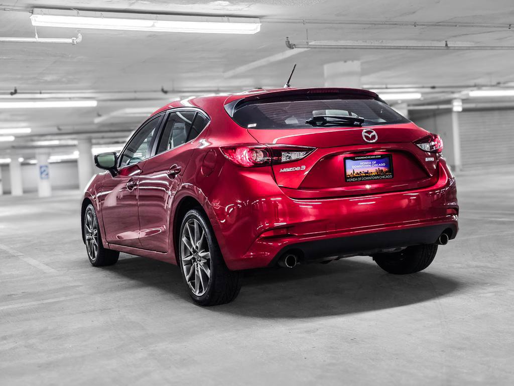 Used 2018 MAZDA MAZDA3 Touring FWD image 5