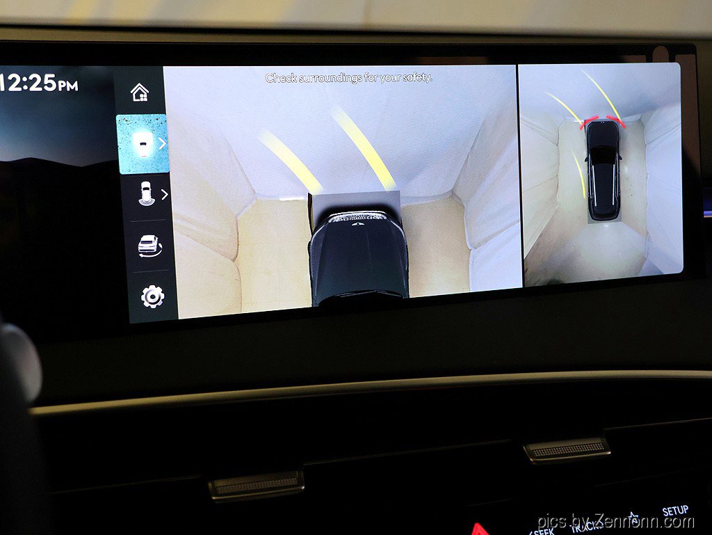 Used 2026 Genesis GV70 2.5T Advanced image 21