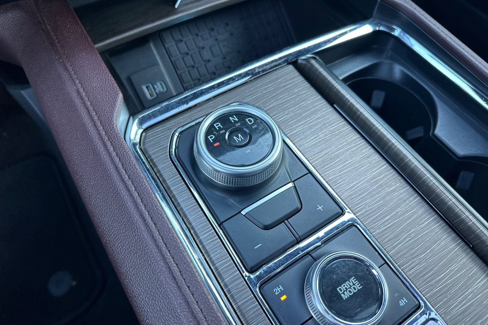 Used 2023 Ford Expedition Limited image 25