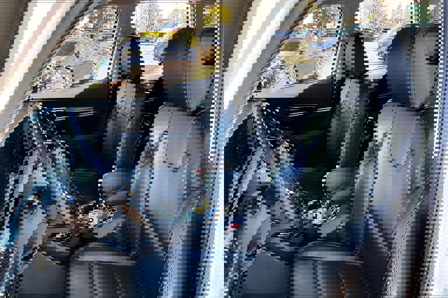 Used 2024 Kia Telluride S w/ S Sunroof Package image 8