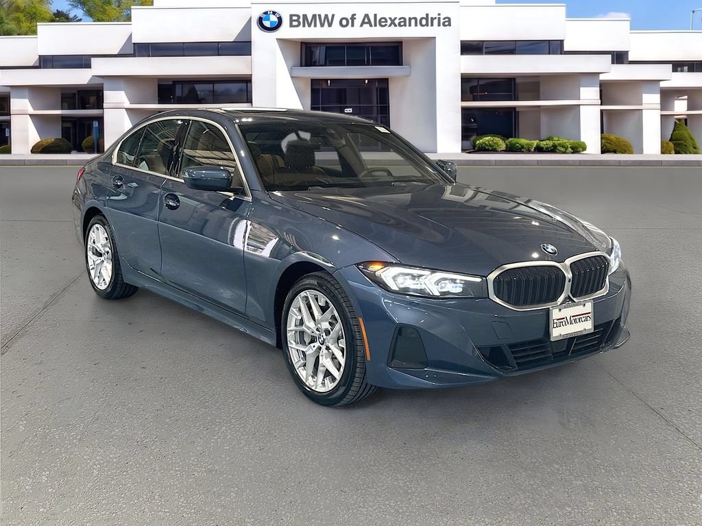 Used 2026 BMW 330i xDrive Sedan AWD/4WD image 3