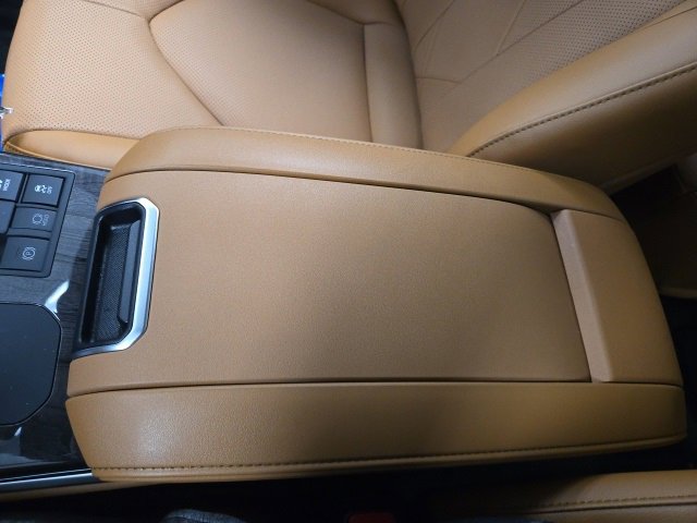 New 2026 Toyota Highlander Platinum image 28