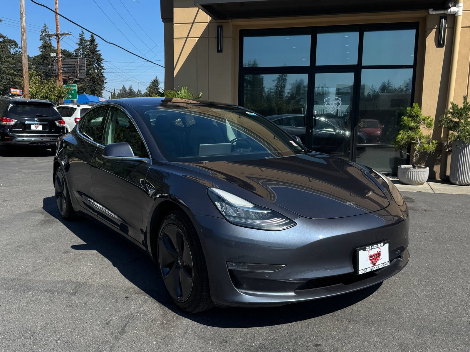 Used 2018 Tesla Model 3 Long Range RWD image 1