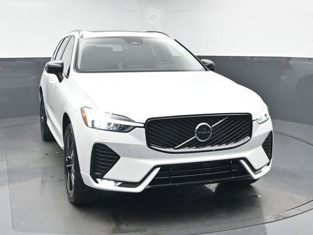 New 2026 Volvo XC60 B5 Core w/ Climate Package image 2