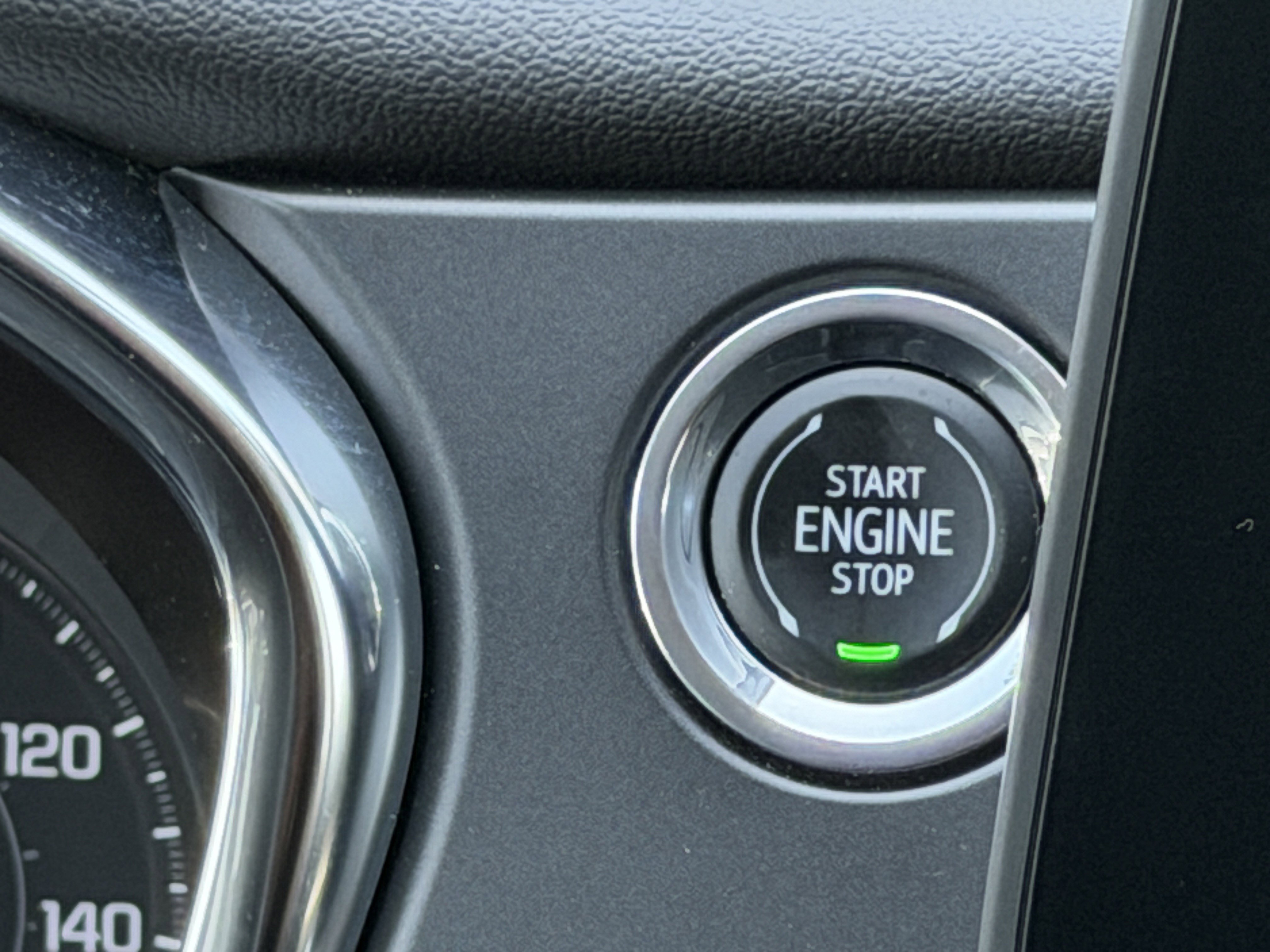 Used 2024 Chevrolet Blazer LT w/ Convenience Package FWD image 30