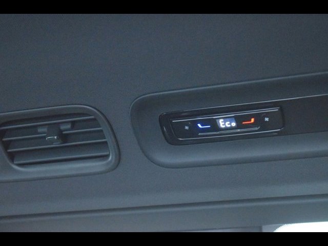 New 2025 Volkswagen ID. Buzz Pro S image 10