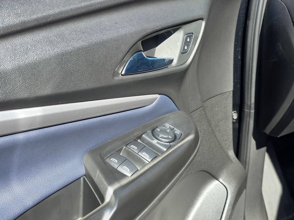 Used 2022 Chevrolet Bolt EUV LT w/ Convenience Package FWD image 14