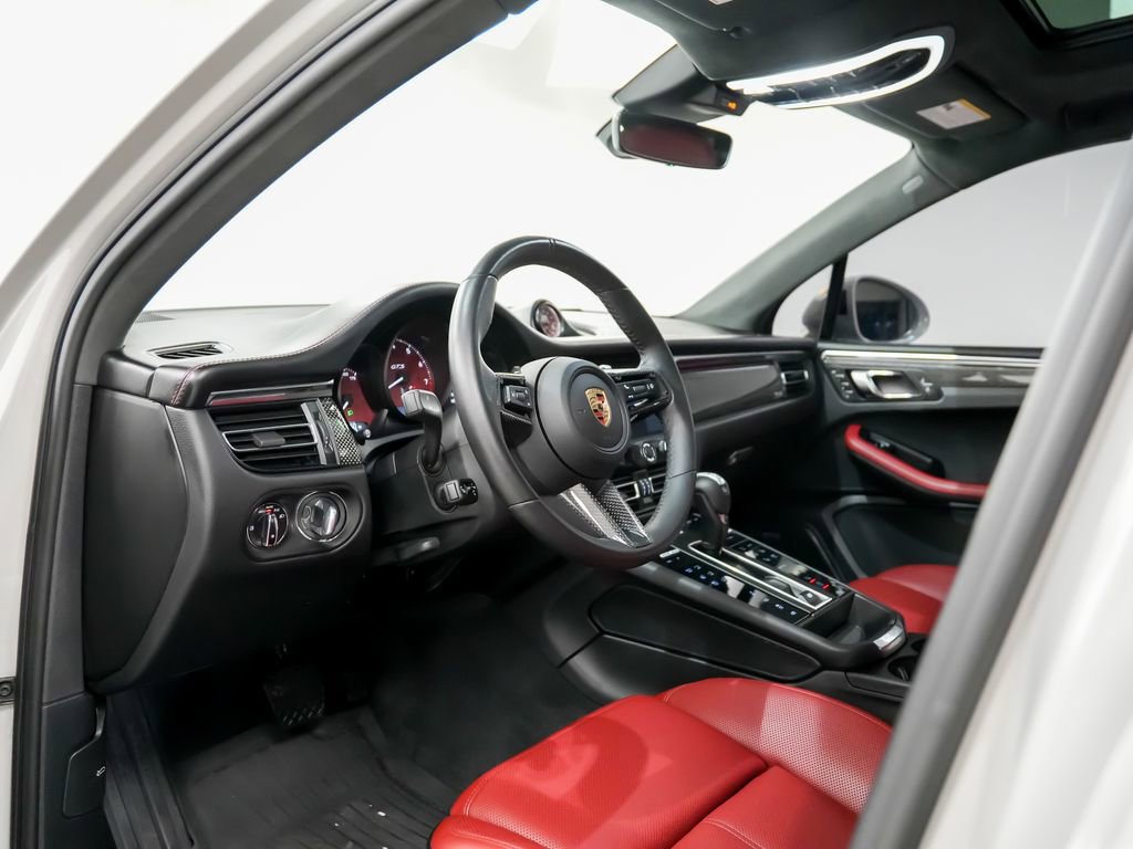 Used 2024 Porsche Macan GTS AWD/4WD image 4