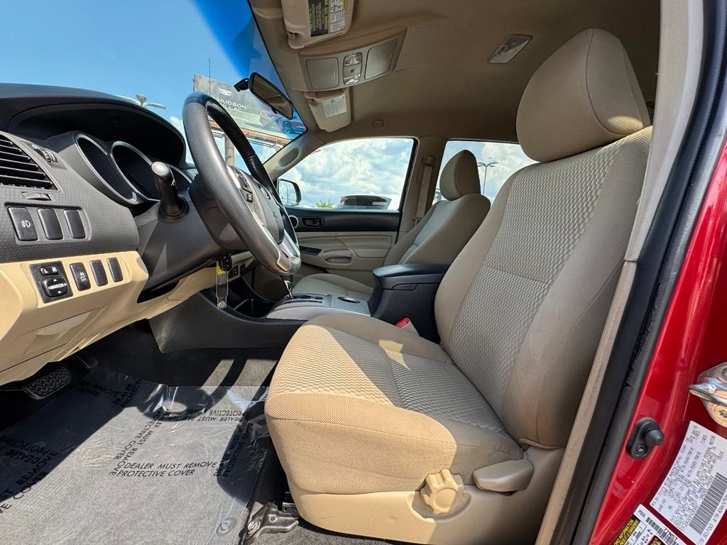 Used 2015 Toyota Tacoma PreRunner w/ SR5 Package RWD image 28