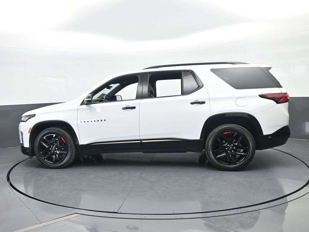Used 2023 Chevrolet Traverse Premier w/ Redline Edition image 3