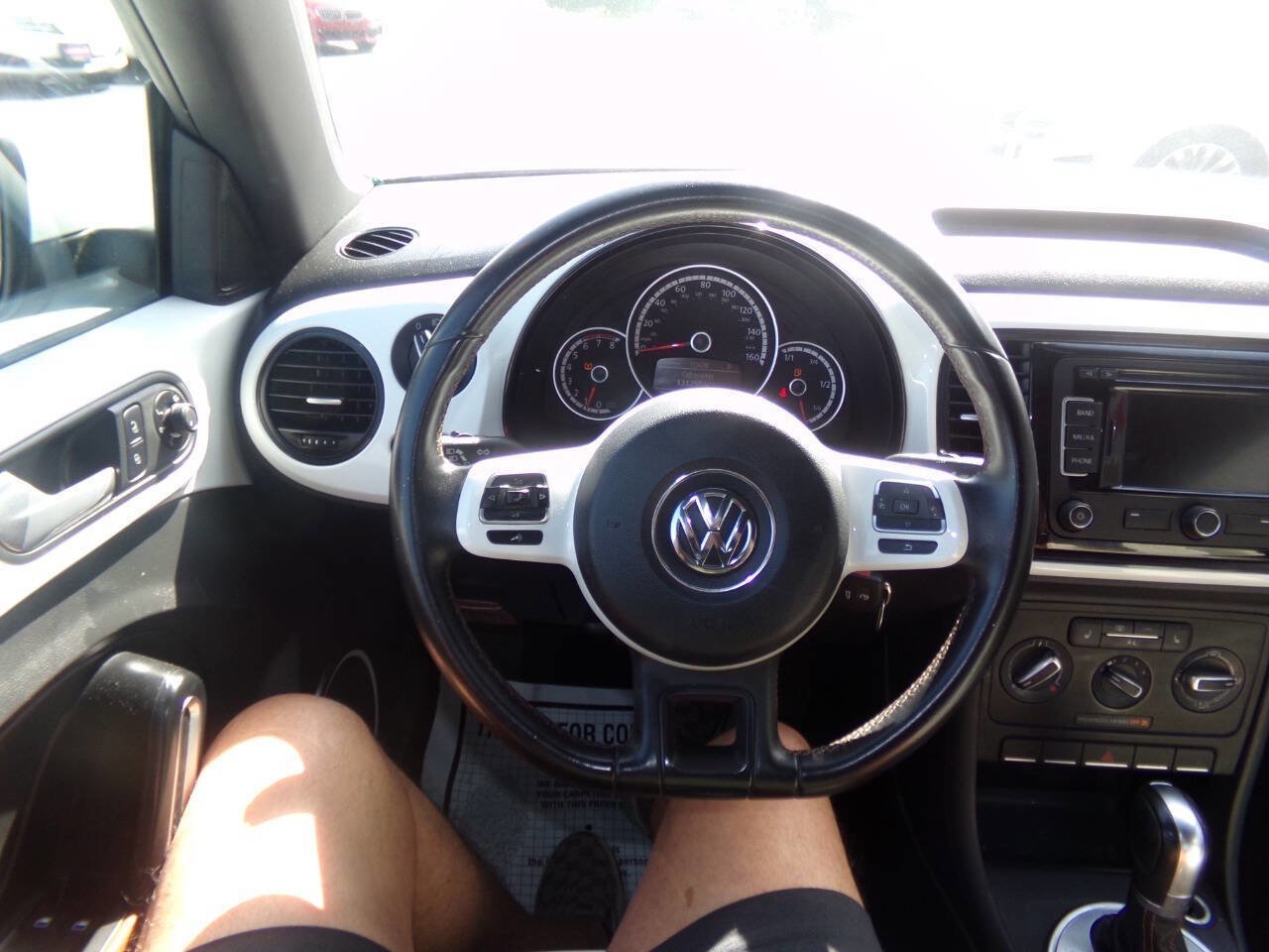 Used 2015 Volkswagen Beetle 1.8T Classic image 42