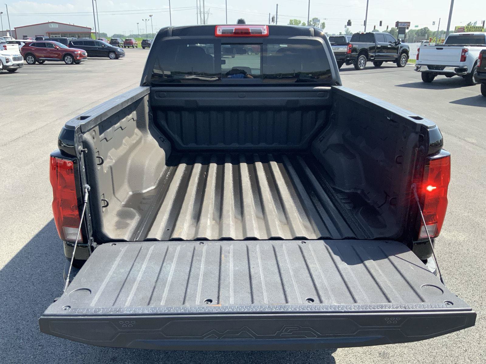 Used 2024 Chevrolet Colorado Trail Boss w/ LPO, Skid Plate Package AWD/4WD image 11