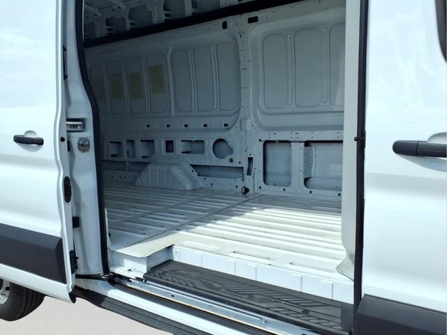 Used 2025 Ford Transit 250 148 High Roof Extended RWD image 9