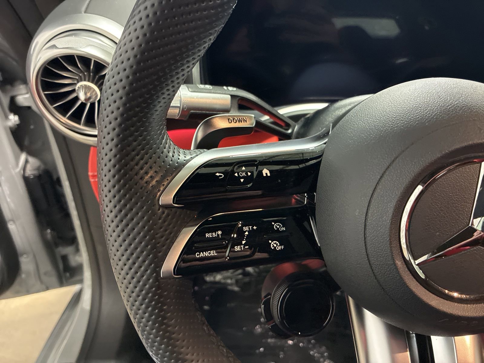 Used 2024 Mercedes-Benz SL 55 AMG 4MATIC image 16