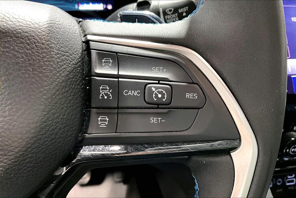 Used 2024 Jeep Grand Cherokee Trailhawk image 24