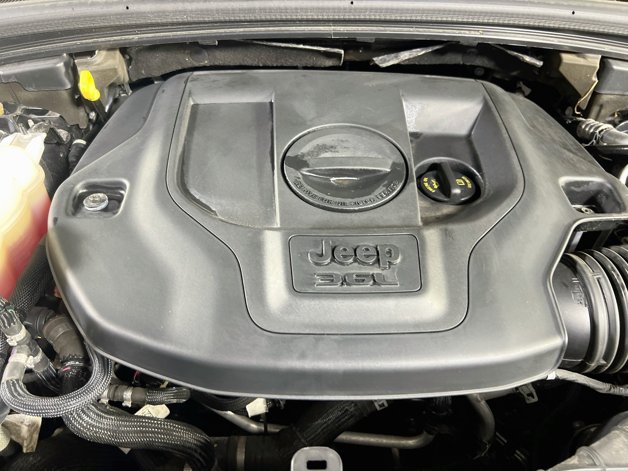Used 2023 Jeep Grand Cherokee L Overland AWD/4WD image 31