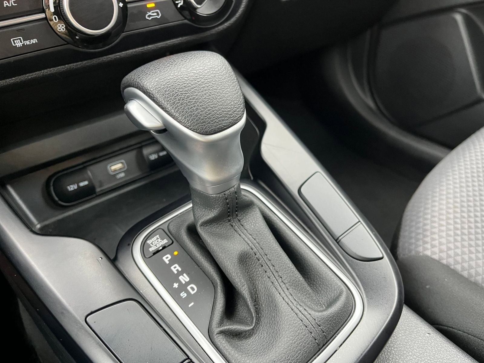 Used 2025 Kia Soul LX w/ LX Technology Package image 41