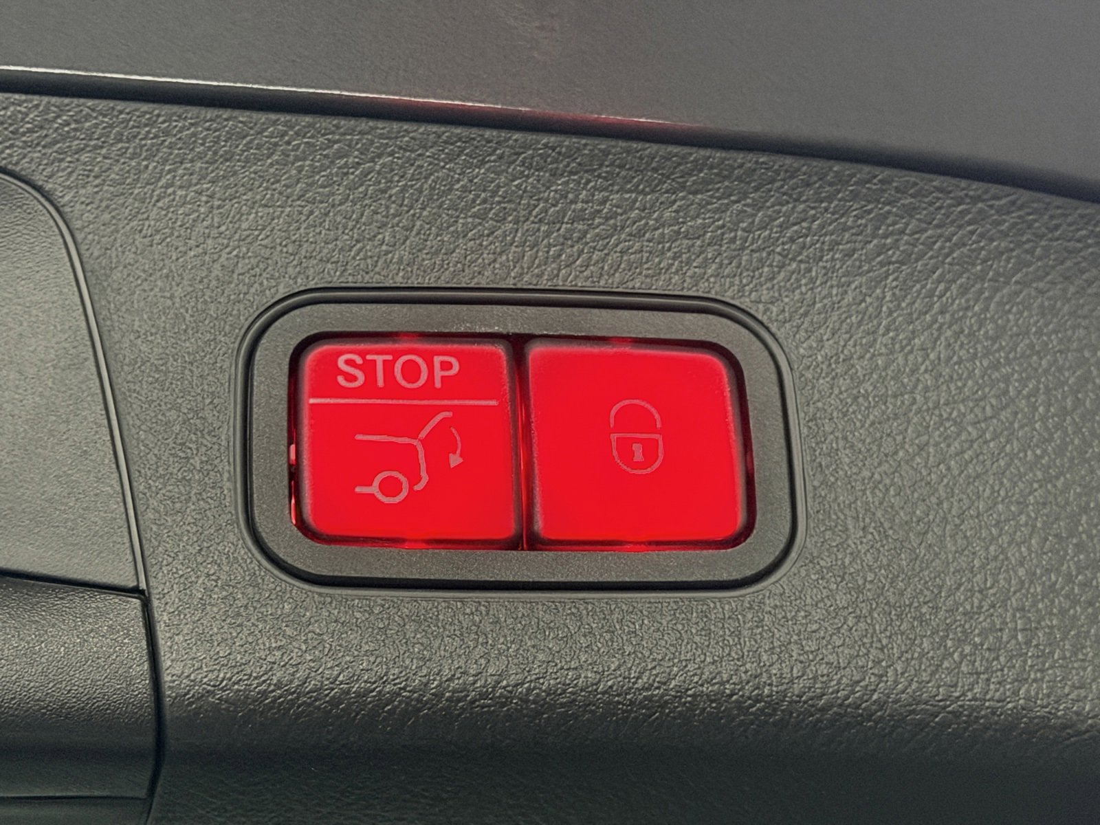 Used 2025 Mercedes-Benz GLA 35 AMG 4MATIC image 17